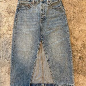 Aritzia Denim Forum 90s Halle midi skirt